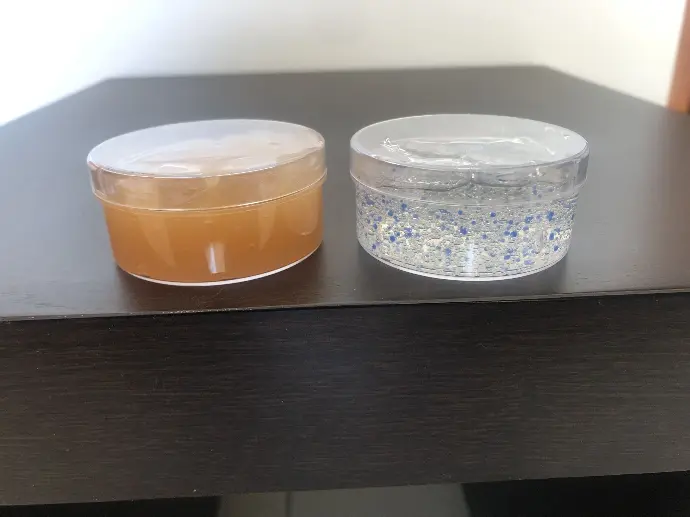 Kit de sueros (Contorno de ojos/ZD * Anti-edad). Plástico-cristal 50g.